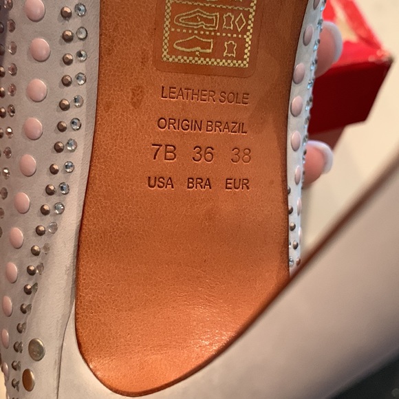 Idore Platform Suede Heels - Picture 6 of 6